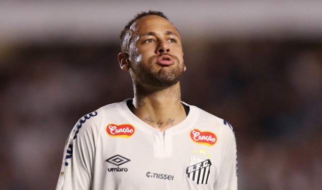 内马尔因大腿水肿无缘巴西队最终名单，伤病问题持续困扰