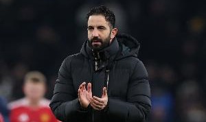 五大联赛-鲁尼：我认为曼联仍需1-2名引援，希望有中场能解放B费的进攻能力