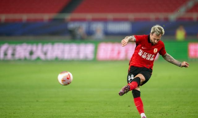 足球投注活动-【中超】徐浩峰手球被吹 亚泰0比0河南两连平