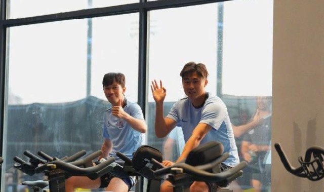 东体：吴曦已经开始有球训练，谢鹏飞和戴伟浚仍需时间恢复